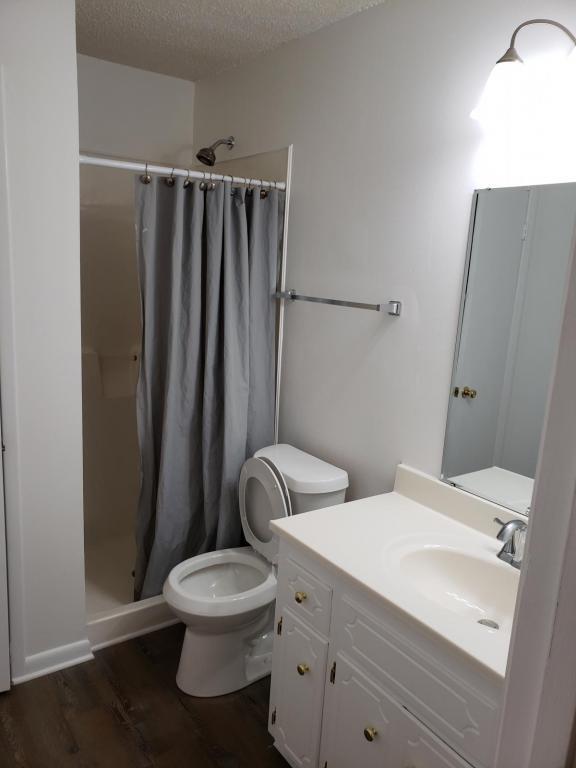 Building Photo - 5502 Pine Ridge Dr