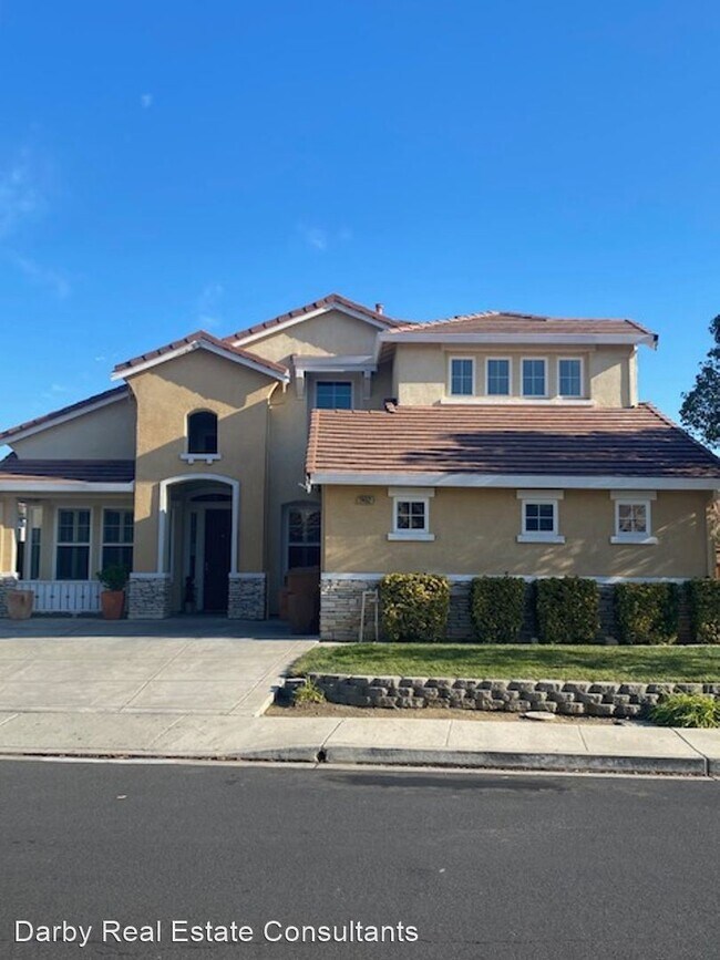 Foto del edificio - 4 br, 2.5 bath House - 2452 Berkshire Lane