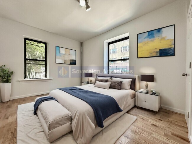 Foto del edificio - 121 Bennett Avenue