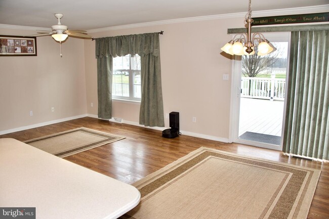 Building Photo - 616 Fox Ridge Ln