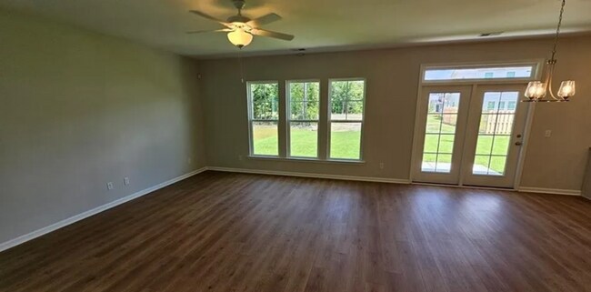 Foto del edificio - Beautiful 5BR, 3BA Home in Desirable Brook...