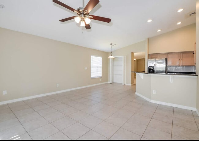 Foto del edificio - 1200 Rhode Island Ave N