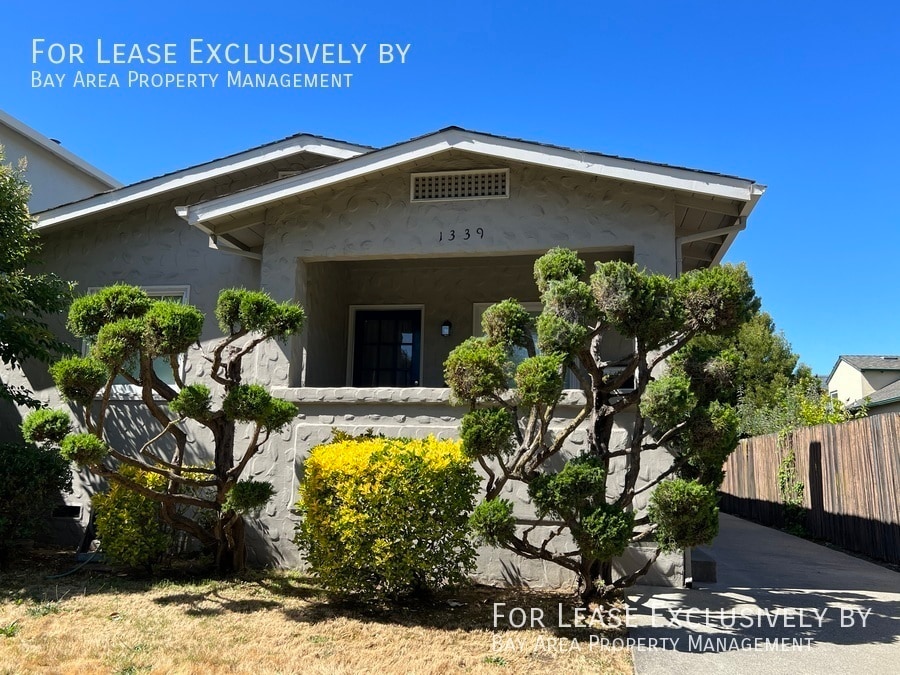 Primary Photo - Charming 2BR/1BA SFH with detached garage ...