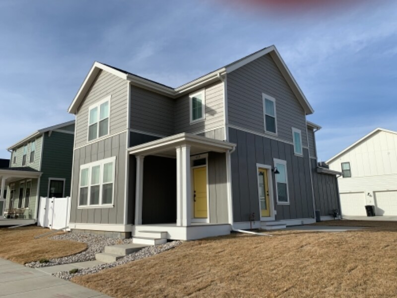 Primary Photo - 6103 Farmstead Ave