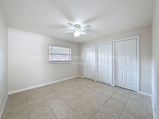 Building Photo - 470 93rd Ave N