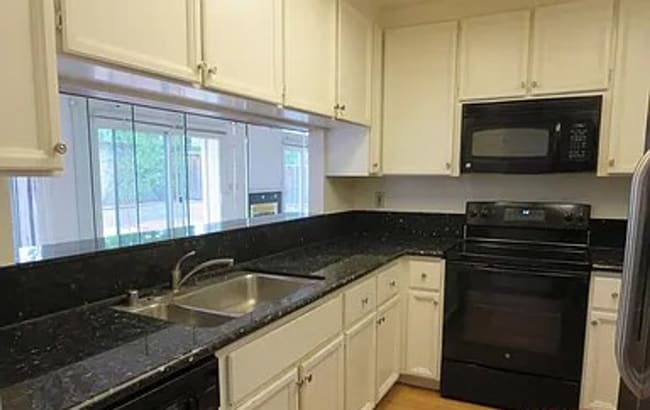 Building Photo - Two Story 3 Bed/Bath Single Family Home In Milpitas, Ca. For Rent!!!