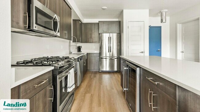 Building Photo - 11505 NE Yacht Harbor Dr