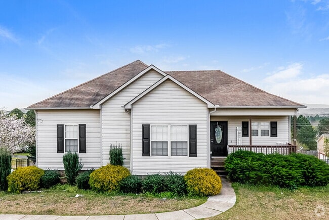 Building Photo - 310 Hidden Ridge Dr