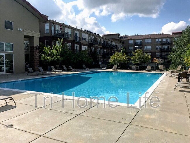 Foto del edificio - 10184 Park Meadows Dr