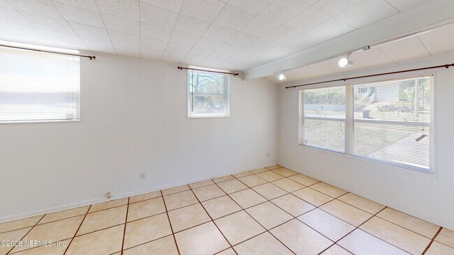 Foto del edificio - 370 Gwinnett Rd