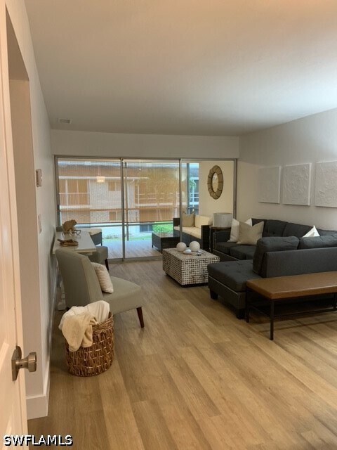 Foto del edificio - 1417 Chesapeake Ave