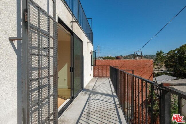 Foto del edificio - 2412 Eads St