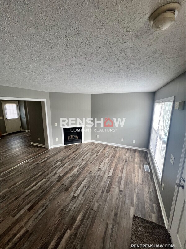 Foto del edificio - 161 Cloverdale St