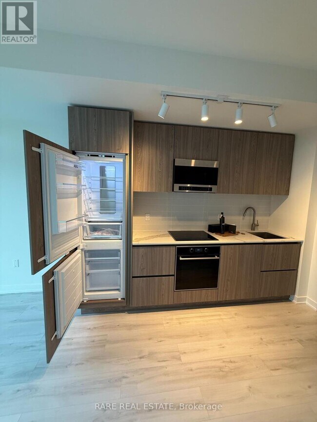 Building Photo - 110 Broadway Ave