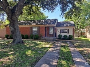 Building Photo - 10433 Cayuga Dr