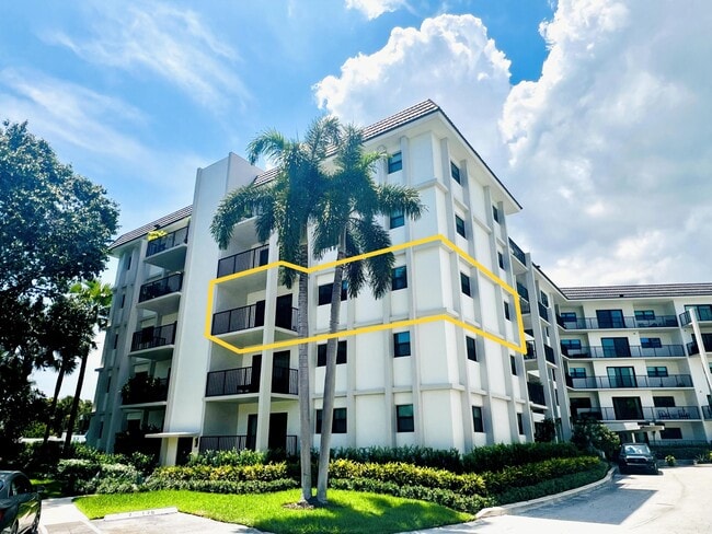 Building Photo - 1000 River Reach Dr