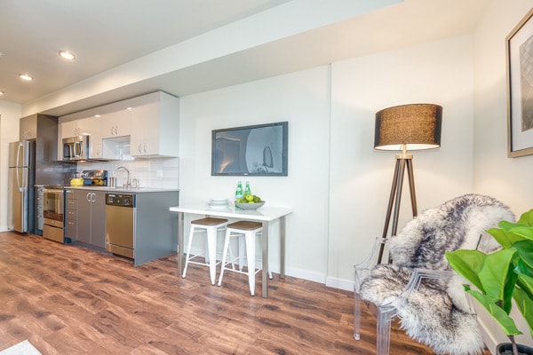 Building Photo - Stream 403 – Stylish Living in Capitol Hil...