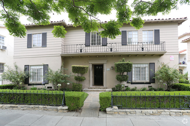 144 S Camden Dr, Beverly Hills, CA 90212 Apartments - Beverly Hills, CA