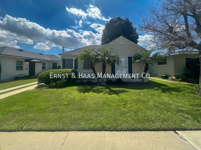 Foto del edificio - 1618 E 63rd St