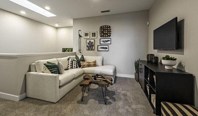 Building Photo - Parador Town Homes