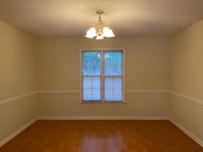 Formal dining room - 2155 Southbrook Rdg NW