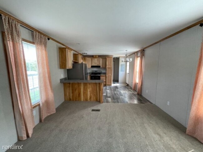 Building Photo - 2 br, 1 bath Mobile Home - 221 treasure lane