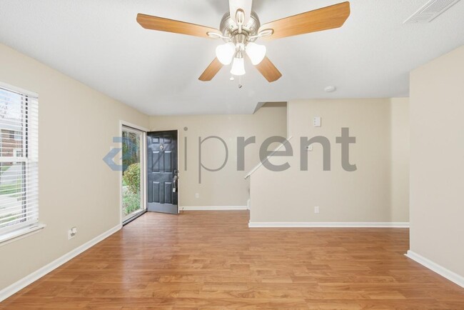 Foto del edificio - 10 Hartford Ct