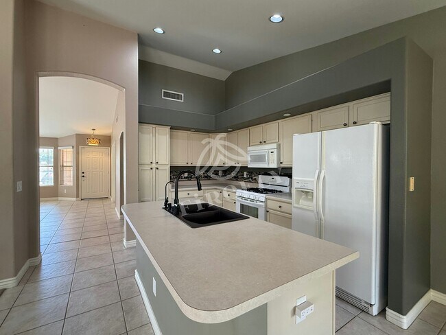 Building Photo - 7924 E Onza Ave