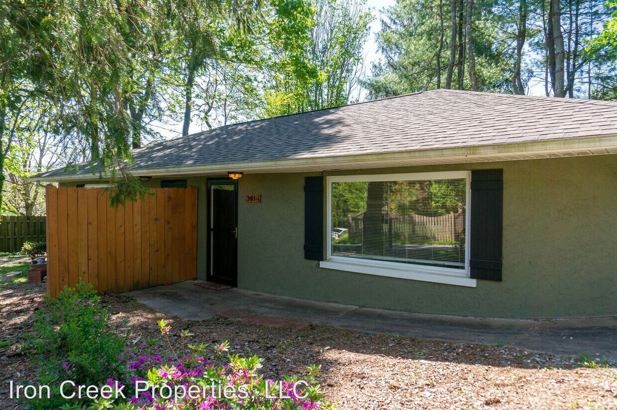 348 Cummins Rd, Asheville, NC 28805 Room for Rent in Asheville, NC