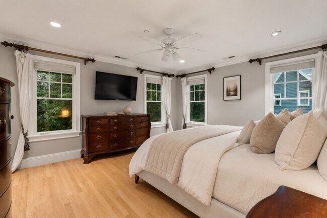Foto del edificio - 36 Journeys End Ln