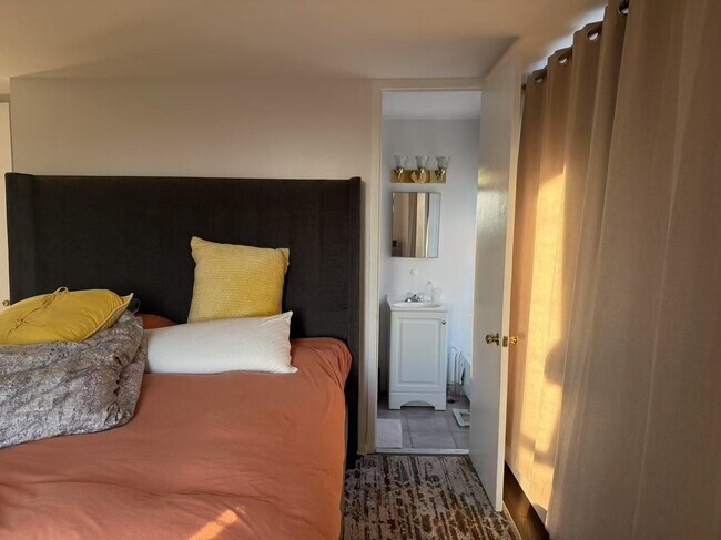 Foto del edificio - 1401 E 55th St