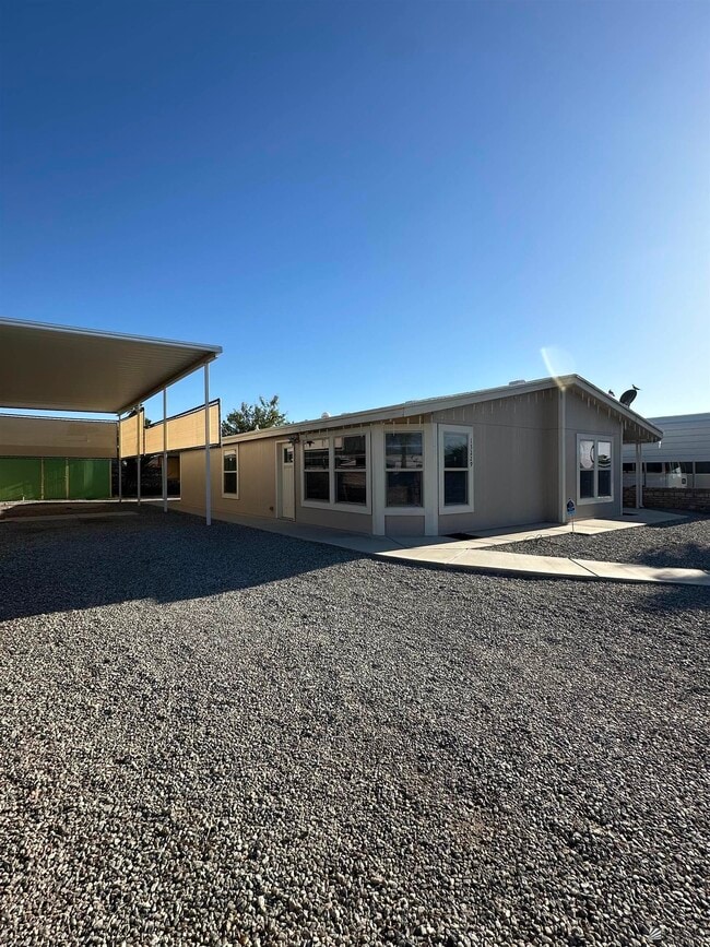 Building Photo - 13229 E 48th Dr