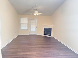 Foto del edificio - 1609 Summerwoods Cir
