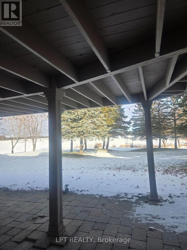 Photo du bâtiment - 14195 Mt Hope Rd