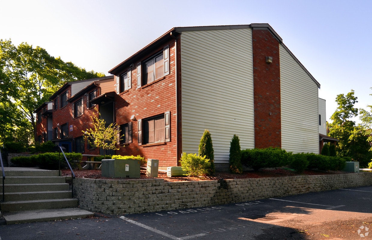 7579 11th St, Troy, NY 12180 Apartments in Troy, NY