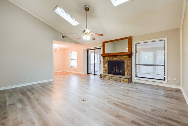 Foto del edificio - 4902 N Redan Cir