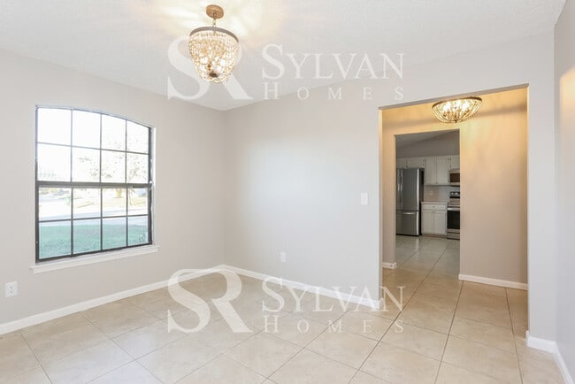Foto del edificio - Feel welcome and comfortable in this charm...