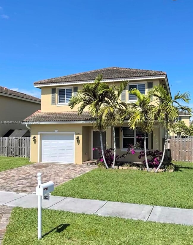 Building Photo - 12923 SW 285th Terrace