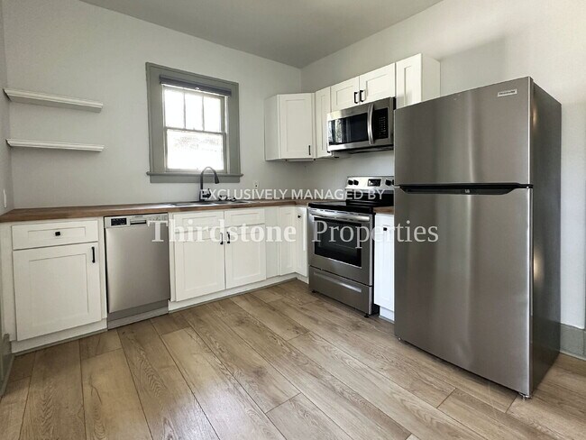 Foto del edificio - 2030 Redwing St