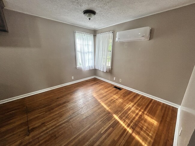 Foto del edificio - 323 N 19th St