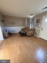 Building Photo - 218 Moore Dr