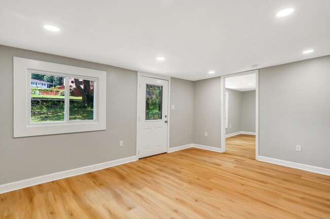 Living room with office or 3rd bedroom adjacent - 12711 Missouri Bottom Rd