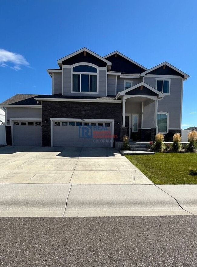 Building Photo - 4597 Hollycomb Dr