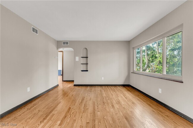 Foto del edificio - 5235 State Rd