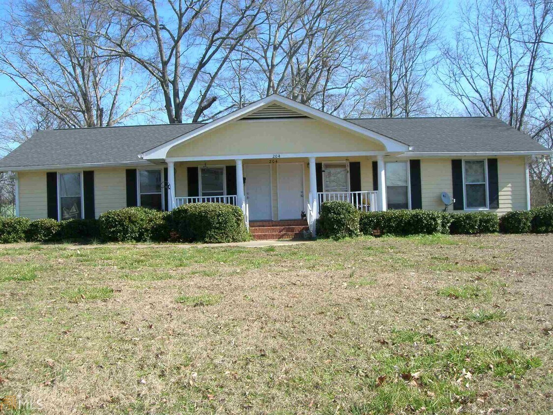 Primary Photo - 204 Georgia Ave S