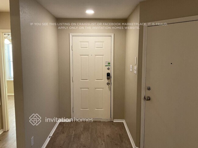 Foto del edificio - 1852 Village Park Trail