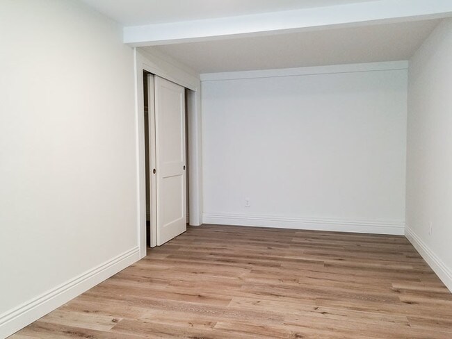 Foto del edificio - 1466 Hopkins St
