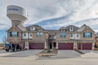 Building Photo - 2760 Starburst Dr