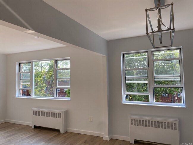 Foto del edificio - 32-09 75th St