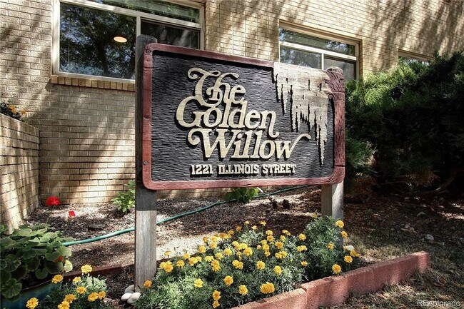 Foto del edificio - 1221 Illinois St